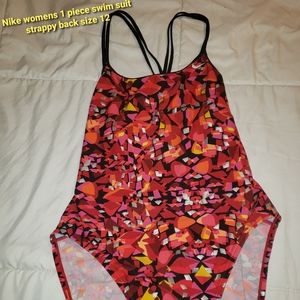 Nike womens swimsuit 1 piece